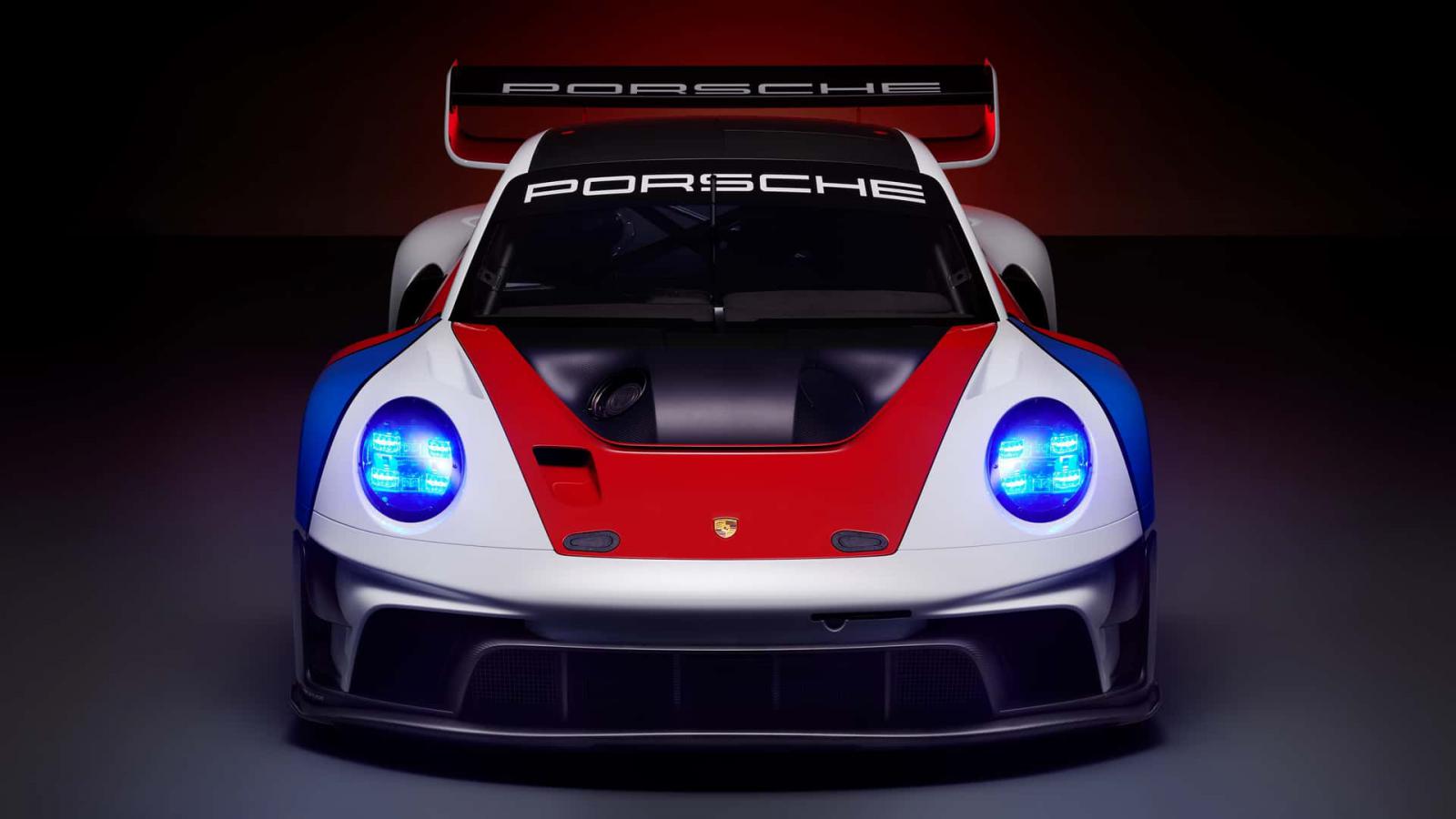 Ντεμπούτο για τη νέα Porsche 911 GT3 R rennsport 